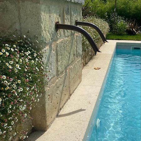 De L'Art A La Maniere - Chambre D'Hotes De Charme - 2 Suites Haut De Gamme - Ideal Couple & Famille - Piscine - Terrasse - Calme - 15Min Saint-Emilion - Experience Restauration D'Oeuvre D'Art Branne  Buitenkant foto